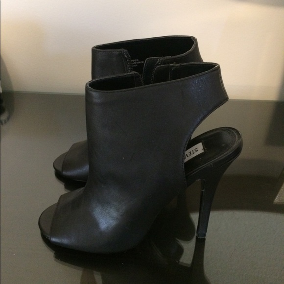Steve Madden Black Open Toe Heels - Picture 4 of 5